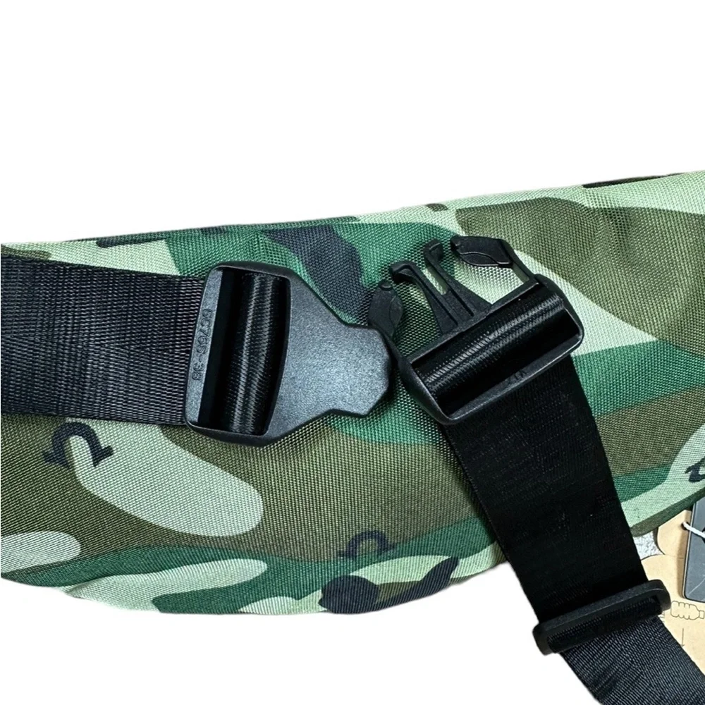 TRUE RELIGION : NWT Unisex Waist Camo Belt Bag / Fanny Pack